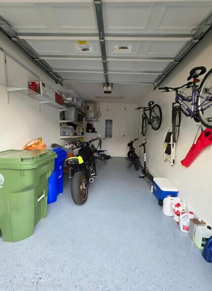 Building Photo - 20914 NW 1st Dr