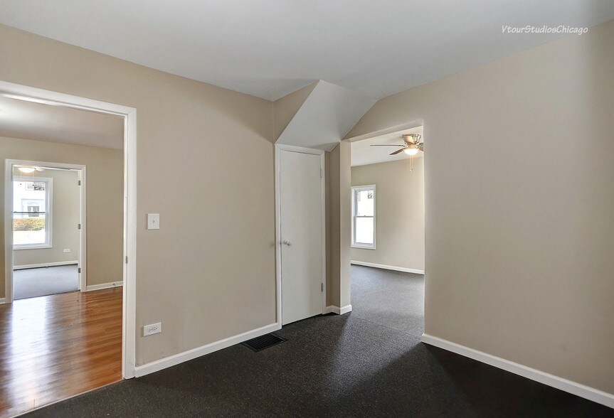 Master Suite - 524 Spring St