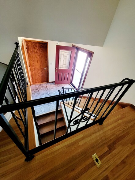 Building Photo - 5401 82nd Ave N