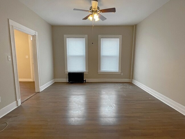 Building Photo - 113-115 E Main Street