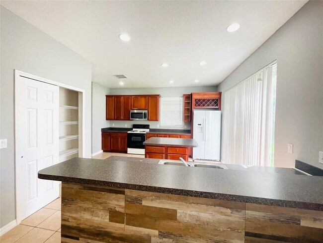 Building Photo - 2802 Eagle Claw Ct