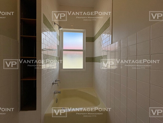 Building Photo - 2110 Lincoln St