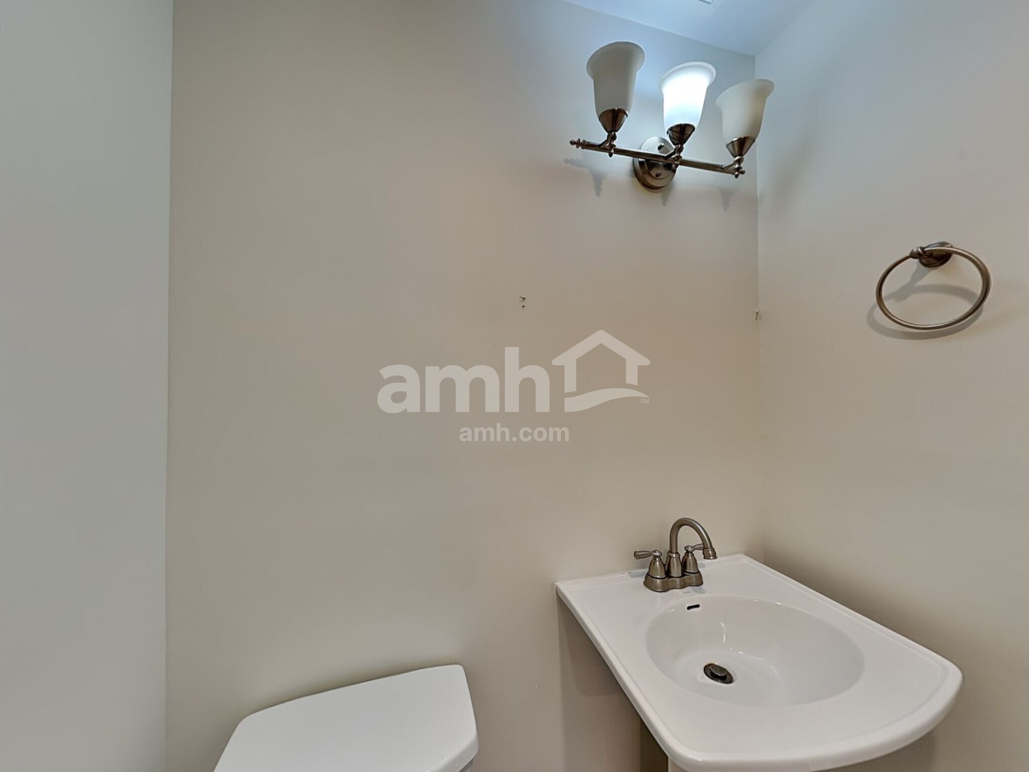 Building Photo - 7450 Sterling Springs Way