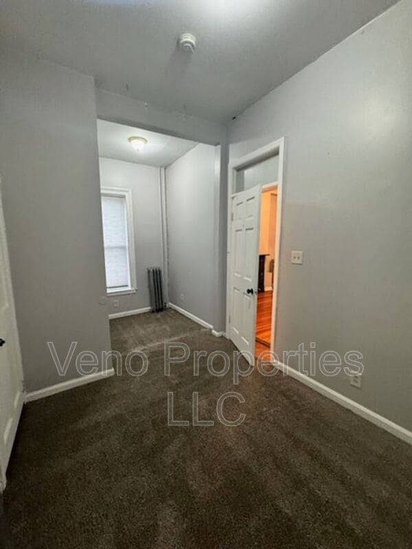 Building Photo - 293 Hudson Ave