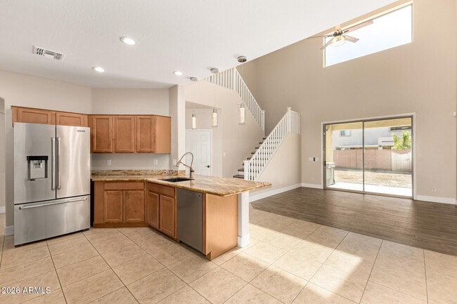 Building Photo - 10625 E Knowles Ave