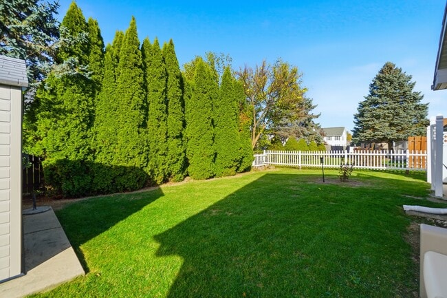 Building Photo - 408 California Ave