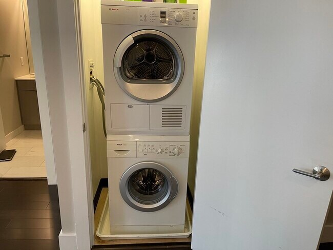 Building Photo - 257 Northampton St