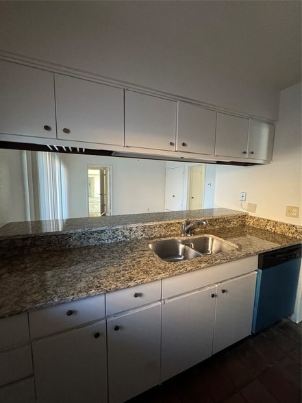 Building Photo - 13424 Blossomheath Ln