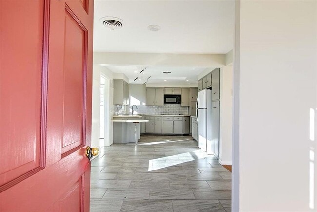 Building Photo - 78 Devonshire St