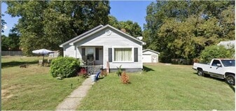 Building Photo - 118 Nat Barber Ave