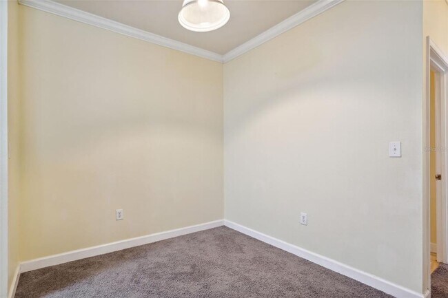 Building Photo - 18332 Bridle Club Dr