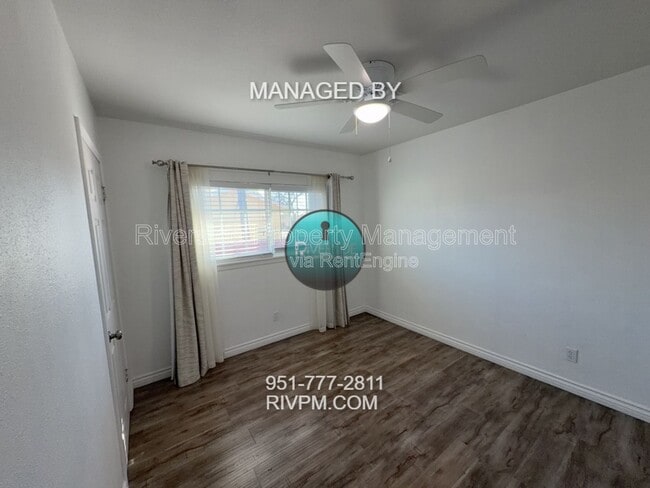 Building Photo - 9817 Olive St