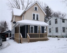 Building Photo - 101 Superior St