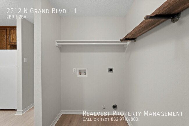 Building Photo - 2212 N Grand Blvd