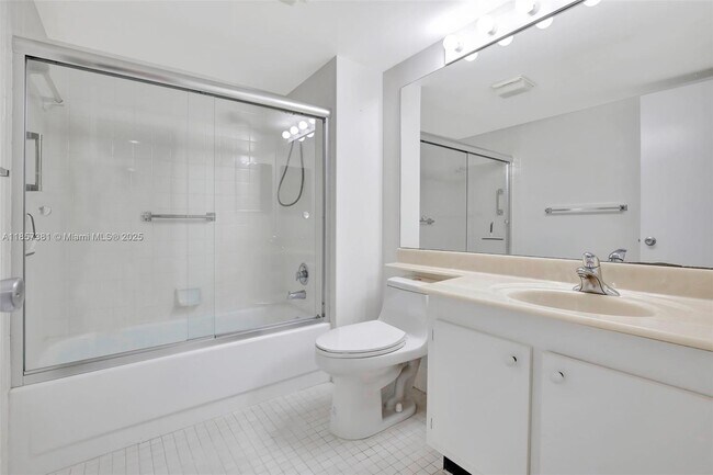 Building Photo - 1200 SW 125th Ave
