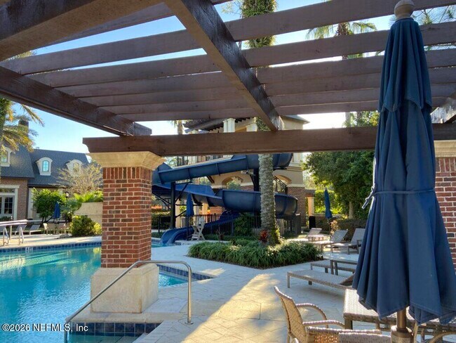 Building Photo - 614 Loire Ct