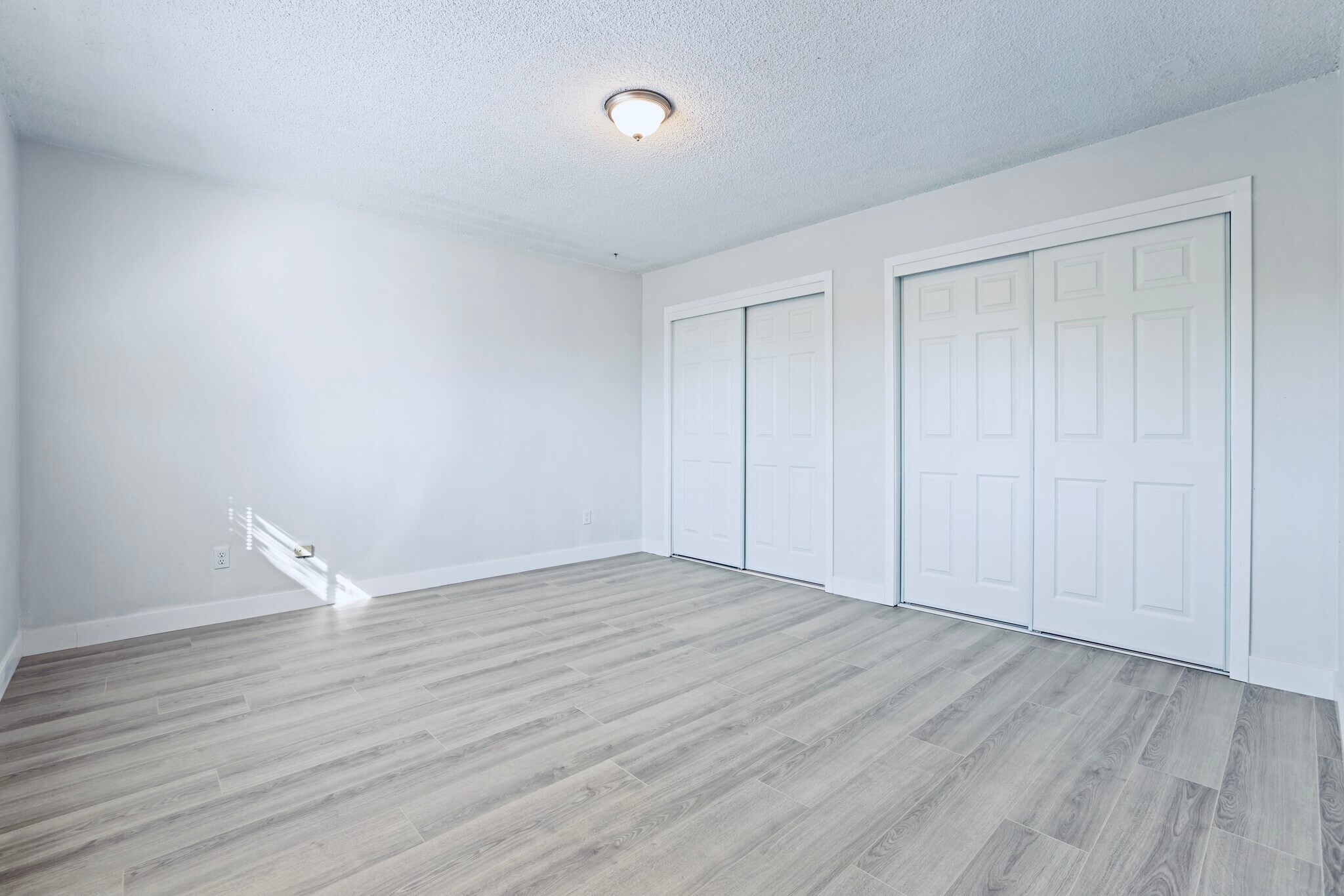 Bedroom 1 (Large Closets) - 1305 Sylvan Meadows Dr