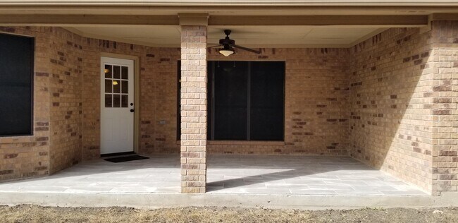 Building Photo - 9610 Taylor Renee Dr