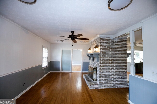 Building Photo - 2765 Collins Hill Rd