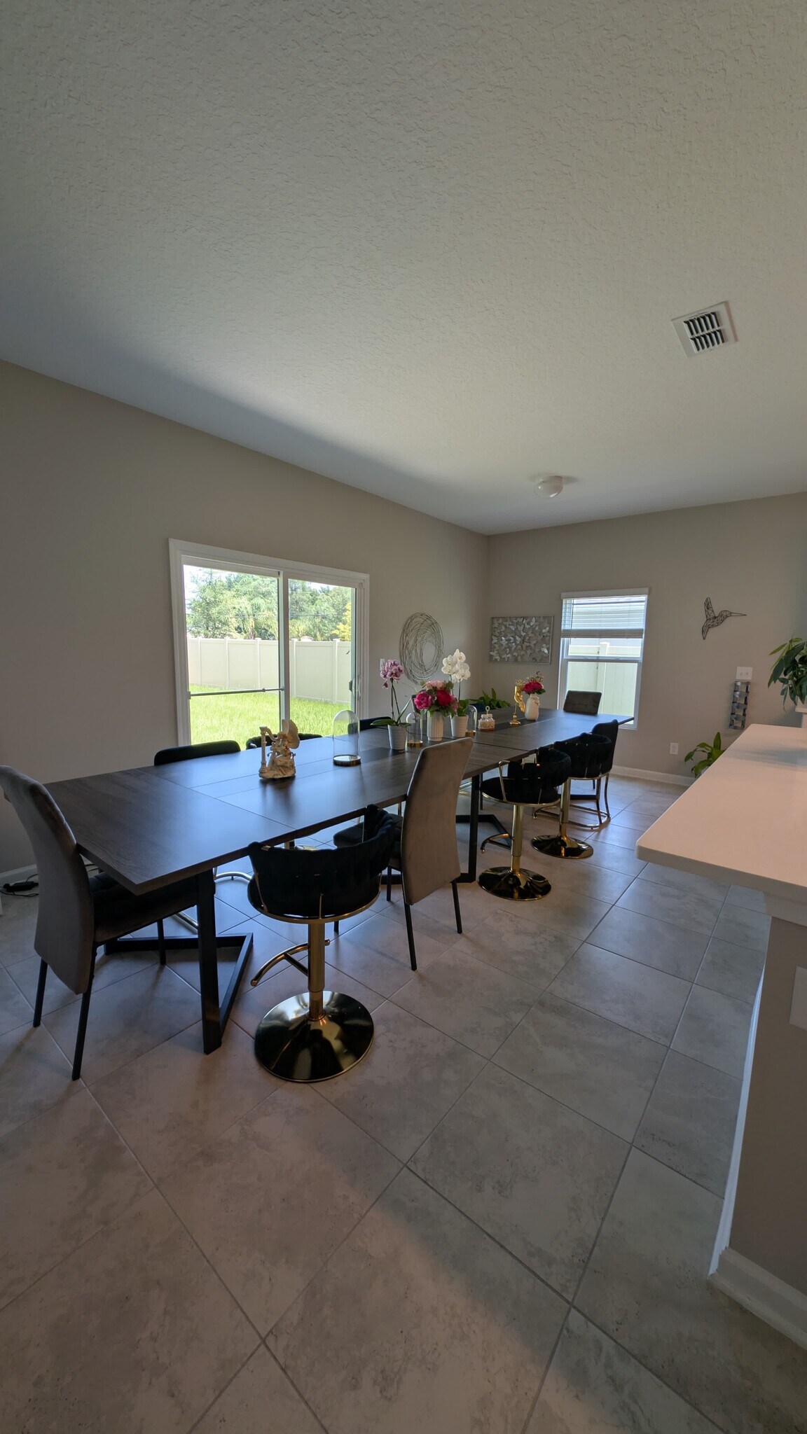 Building Photo - 2127 Sweet Pine Ct