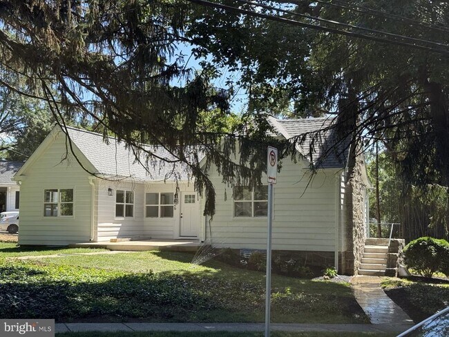 Primary Photo - 5426 McKinley St