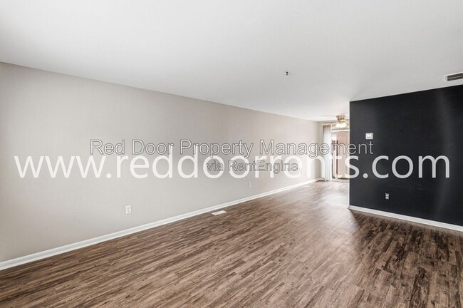 Building Photo - 335 1st Ave NW