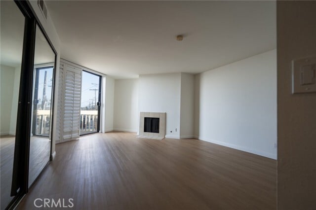 Building Photo - 7301 Vista Del Mar