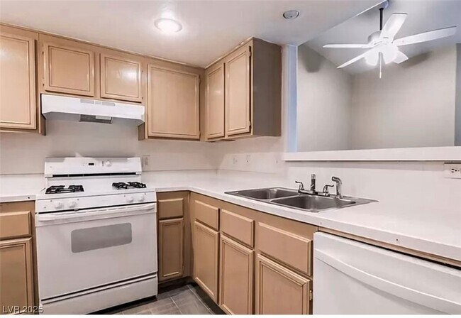 Building Photo - 1830 N Pecos Rd