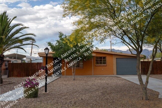 Primary Photo - 4307 E Hayhurst St