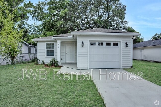 Building Photo - 7946 Dekle Ave