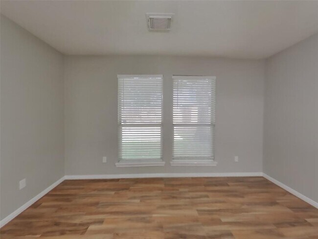 Building Photo - 1615 Trail Forest Ct