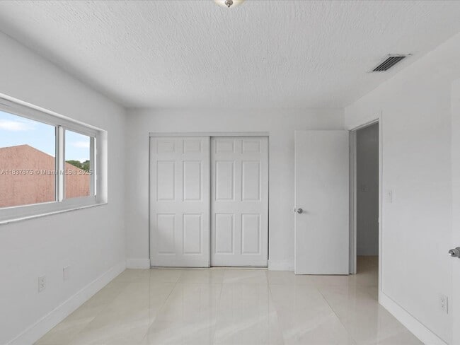 Building Photo - 1790 W 58th St