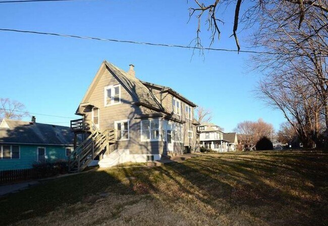 Building Photo - 3403 Arbor St