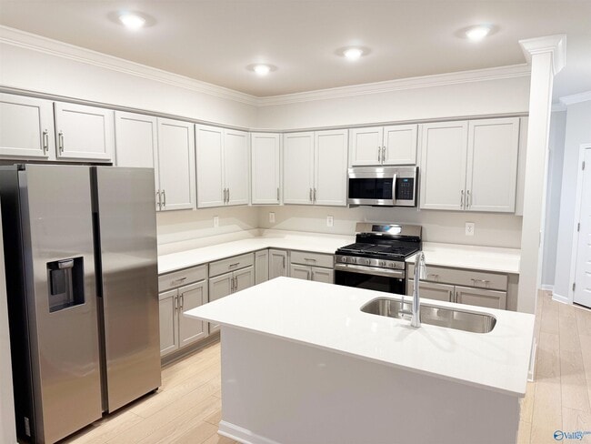 Building Photo - 6057 Gardner Maples Dr SE