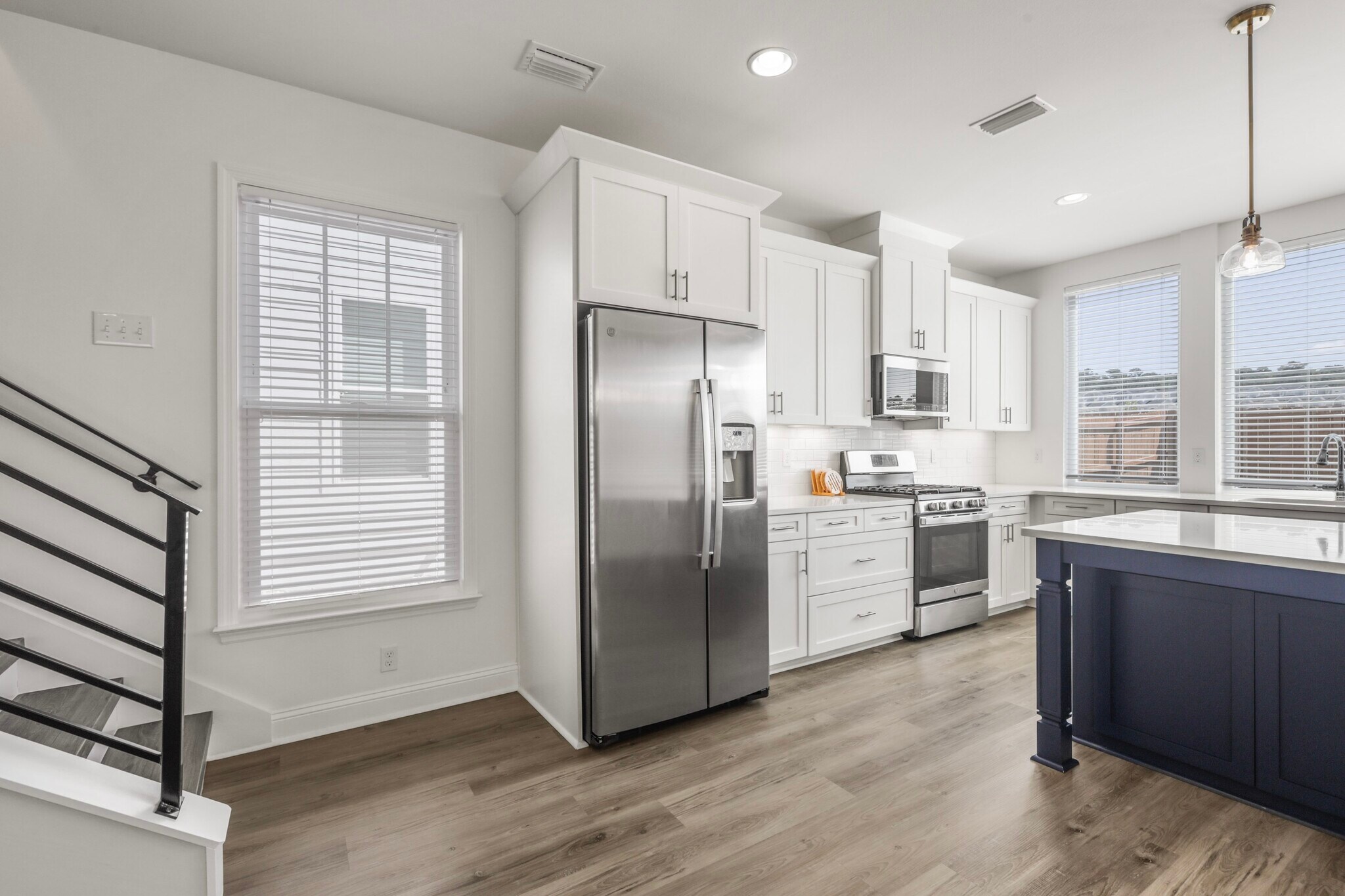 Building Photo - 3658 Meadow Vista Ln