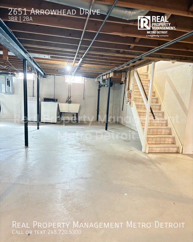 Building Photo - 2651 Arrowhead Dr