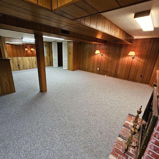 Building Photo - 3BR / 2BA Home in St. Clair Shores w/ Finished Basement, 3-Season Room & 2-Car Garage