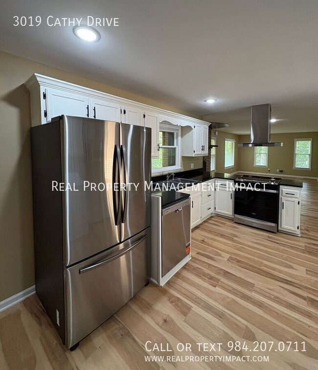 Building Photo - 3019 Cathy Dr