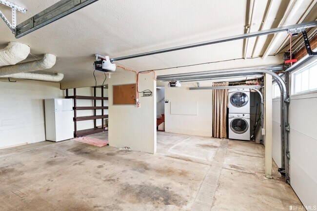 Building Photo - 131 Rockridge Rd