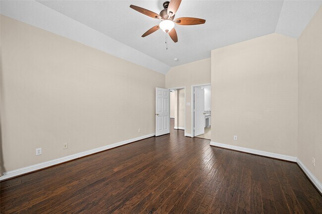 Building Photo - 22430 Water Edge Ln