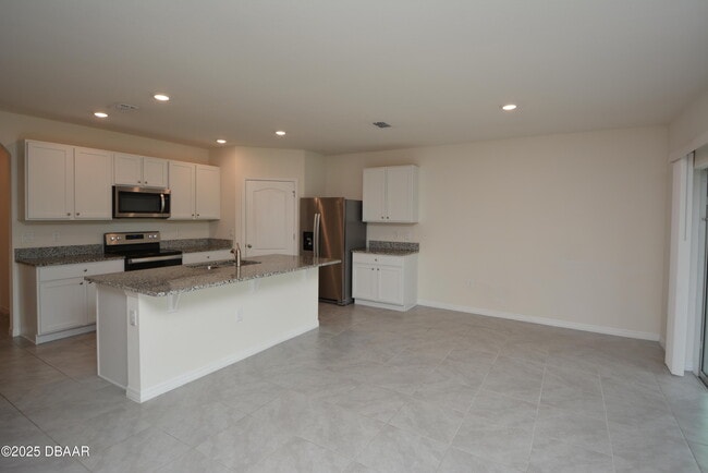 Building Photo - 285 Sunset Point Dr