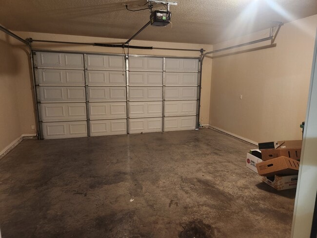 Building Photo - 437 Dunlap Ave