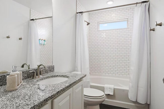 Building Photo - 10280 Yampa St