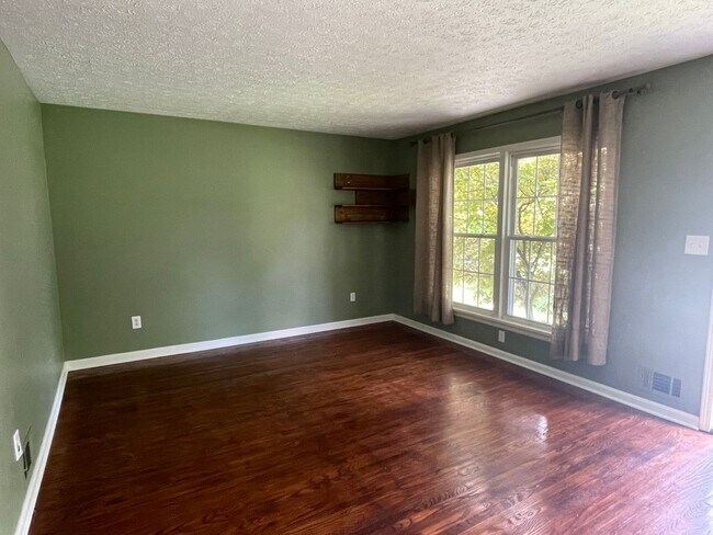 Building Photo - Welcome Home