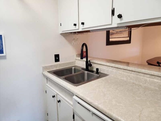 Building Photo - 435 Salt Marsh Cir