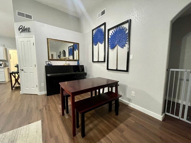 Building Photo - VILLA CHAPARRAL