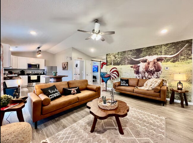 Building Photo - NEW Farmhouse Retreat Rustic decor and Cozy vibes!