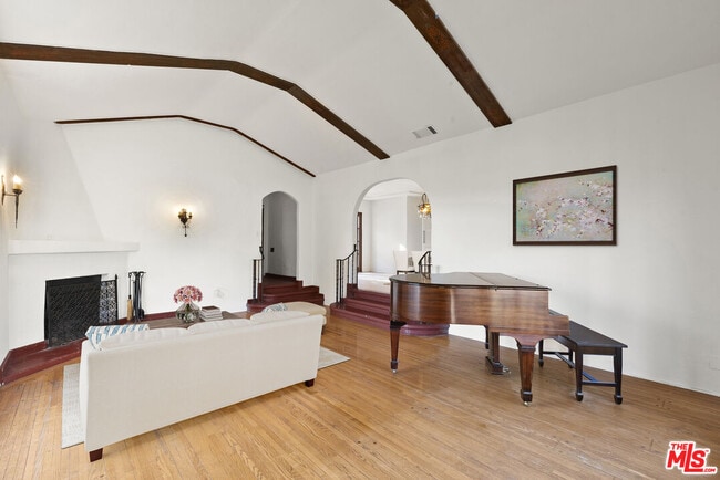 Building Photo - 2901 Angus St