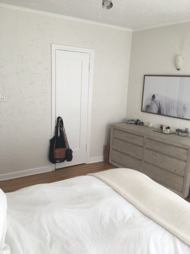 Bedroom - 3936 Beethoven St