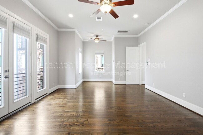 Building Photo - 2119 Taft St